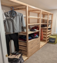 Walk In and Reach In Closet Combination